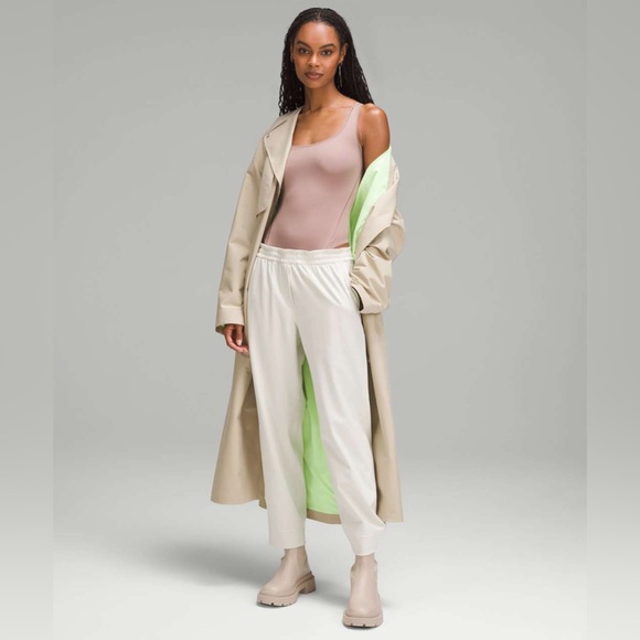 🆕 Lululemon Wundermost Ultra-Soft Nulu Square-Neck Sleeveless Bodysuit NWT - Picture 4 of 15